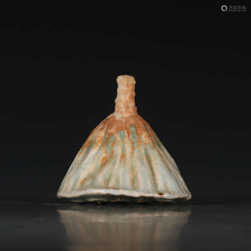 A Chinese Hu Tian Kiln Glazed Porcelain Lotus seedpod