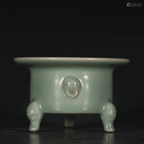 A Chinese Double Ears Porcelain Three-legged Furnace
