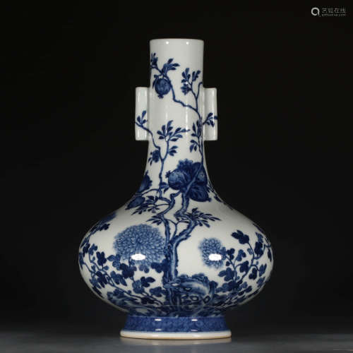 A Chinese Blue and White Flower&Birds Pattern Porcelain Bottle