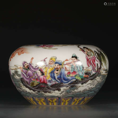 A Chinese Famille Rose Gild Porcelain Vat