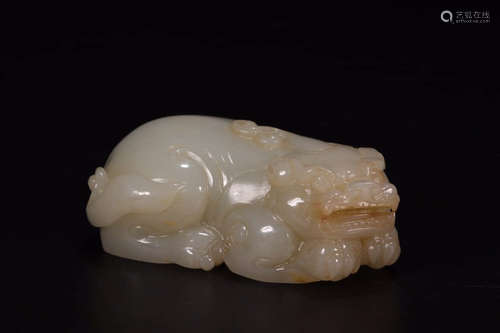 A Chinese Hetian Jade Beast Ornament