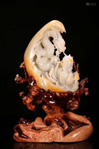 A Chinese Dragon Carved Hetian Jade  Ornament