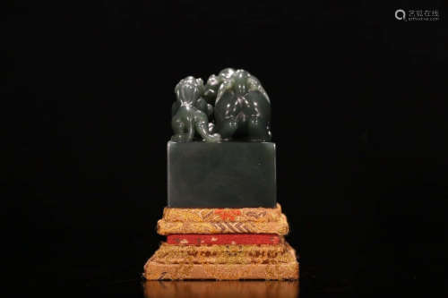 A Chinese Lion Carved Shoushan Stone Seal