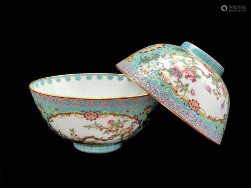A Pair of Chinese Green Floral Porcelain Bowls