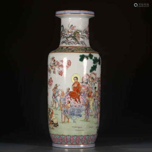 A Chinese Fmaile Rose Porcelain Bottle