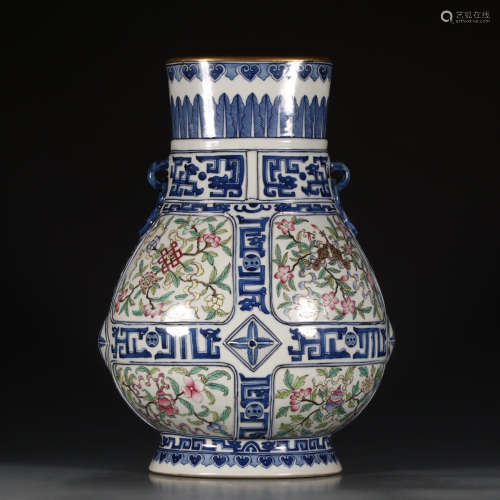 A Chinese Blue and White Famille Rose Porcelain Zun