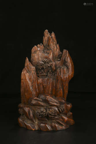 A CHINESE CARVED EAGLEWOOD ORNAMENT