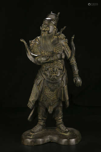 A CHINESE COPPER STATUE OF THE DUKE GUAN