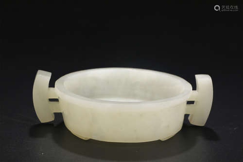 A CHINESE THREE-LEGGED HETIAN JADE BRUSH WASHER