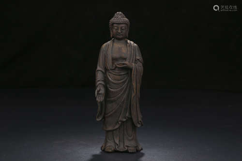 A CHINESE CARVED EAGLEWOOD STATUE OF SAKYAMUNI