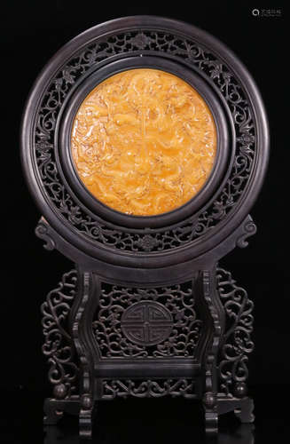 A HETIAN JADE CARVED SCREEN EMBEDED WITH TIANHUANG STONE