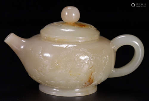 A HETIAN JADE CARVED AUSPICIOUS PATTERN TEA POT