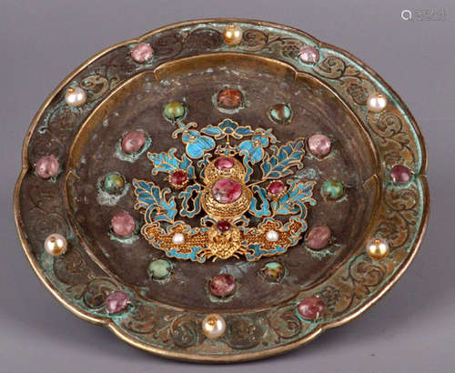 A SILVER CARVED GEM DECORATED TRIPOD PLATE