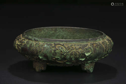 A CHINESE FLORAL TWINE PATTERN BRONZE THREE-LEGGED CENSER