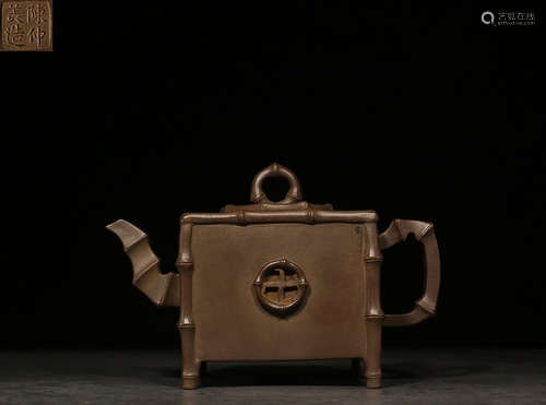 YIXING ZISHA 'BAMBOO' SQUARE TEAPOT