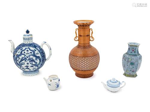 Five Chinese Porcelain Wares Height of tallest 14 in.,