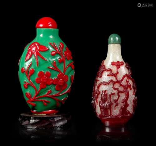 Two Chinese Red Overlay Glass Snuff Bottles Larger: 3