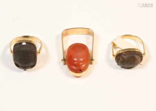 Egypt, three scarab ringswith scarabs, unmarked 14K gold , 200