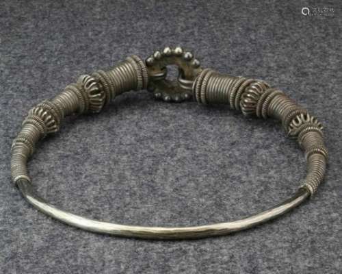 India, Radjasthan-Gujarat, silver wire neck ornament, Torque,Lit. ref. raditional Jewelry of