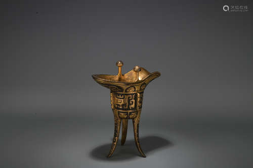 Qing dynasty gilt bronze wine cup