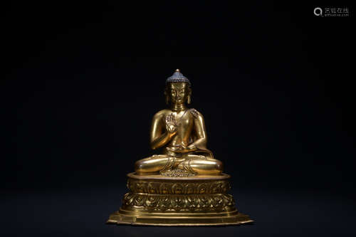 Qing dynasty gilt bronze statue of shakyamuni