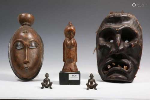 Vijf diverse tribale objecten., [5]200