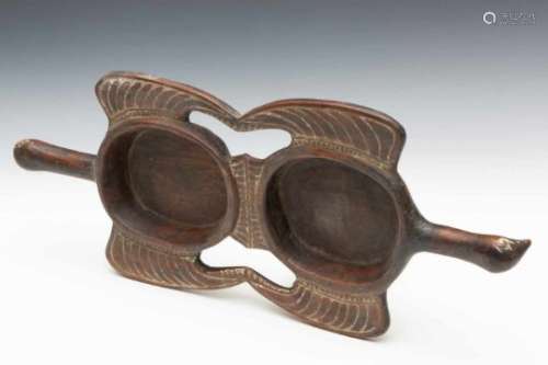 PNG, Huon Golf, Tami, carved ceremonial dish;two bowls in the shape of two joined birds. With