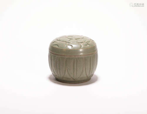 Green Porcelain Box Top from Song