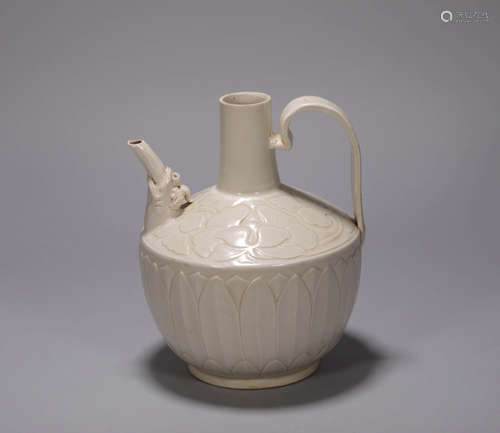 White Holding Pot from Liao