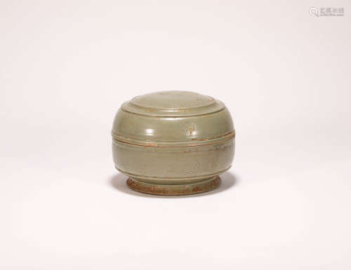 Green Porcelain Box Top from Song