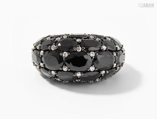 Saphir-Diamant-Ring