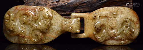 A HETIAN JADE CARVED HOOK