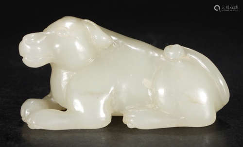 A HETIAN JADE DOG PENDANT