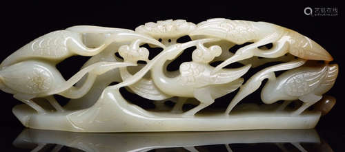 A HETIAN JADE CARVED CRANE