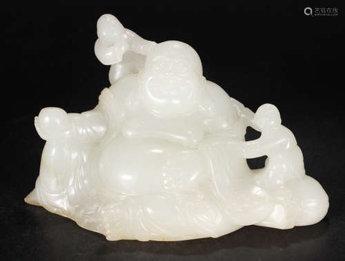 A HETIAN JADE MAITREYA BUDDHA ORNAMENT