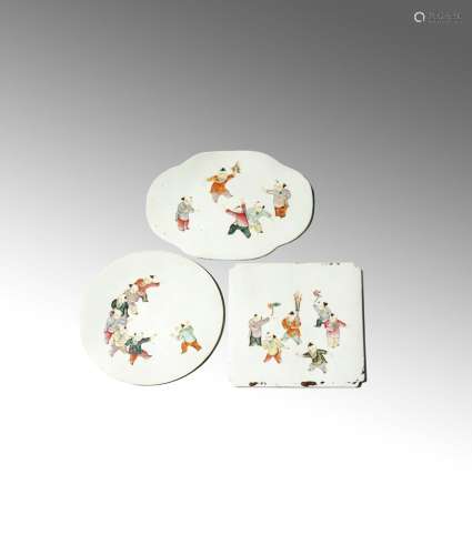 THREE CHINESE FAMILLE ROSE PORCELAIN 'BOYS' PLAQUES 19TH CENTURY One of quatrefoil form, another