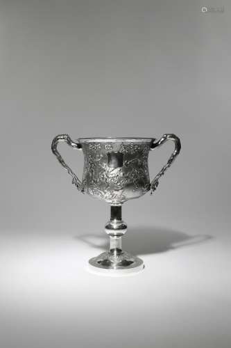 A CHINESE SILVER TWO-HANDLED CUP 2ND HALF 19TH CENTURY The body decorated with many birds perched