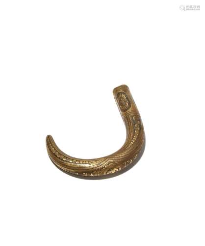 A GOLD INLAID IRON CANE HANDLE 19TH CENTURY The curved handle brightly decorated in gilt with