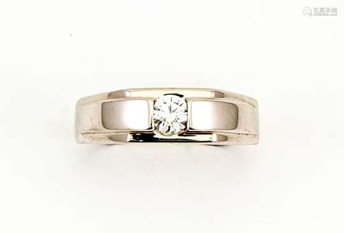 An 18ct white gold and diamond ring in a contemporary style, the diamond approx 0.25cts, size P, 4g.