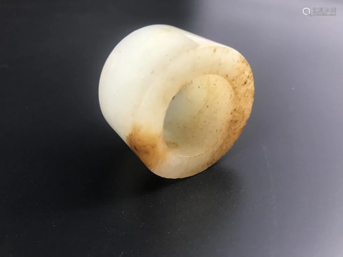 Han Dynasty He Tian Jade Thumbe Ring