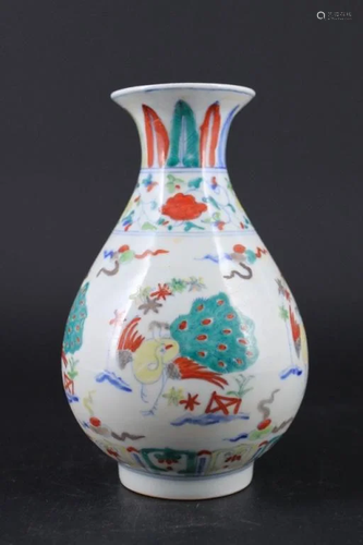 Chinese Ming Porcelain DouCai Vase