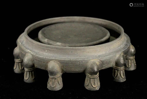 Chinese Pottery Inkstone of circular Shape