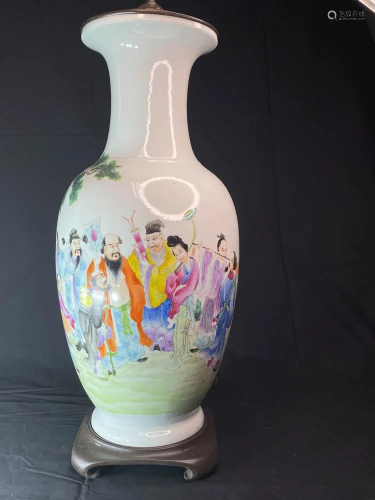 Chinese Famille Rose Porcelain Vase lamp - Imm…