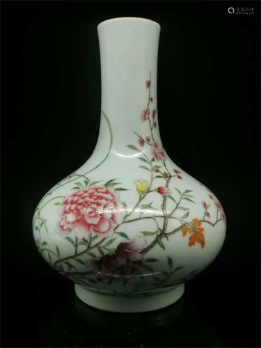 A Chinese Famille-Rose Porcelain Vase