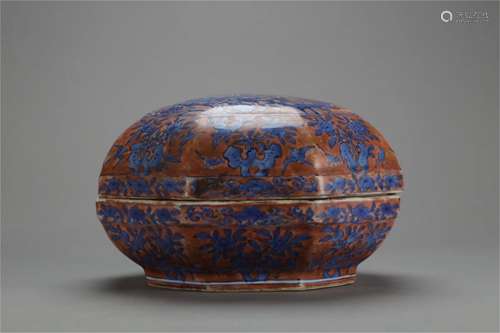 A Chinese Blue and White Porcelain Box with Cover