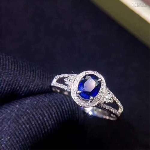 A Chinese Carved Sapphire Ring