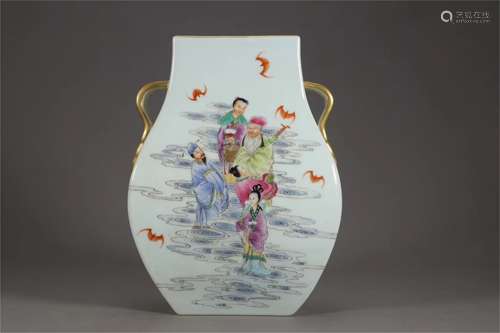 A Chinese Famille-Rose Porcelain Vase