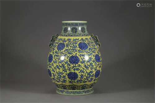 A Chinese Yellow Glazed Blue and White Porcelain Vase