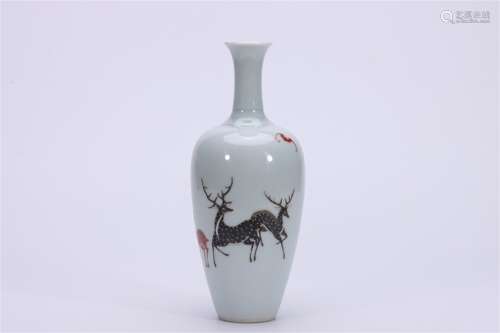 A Chinese Porcelain Vase