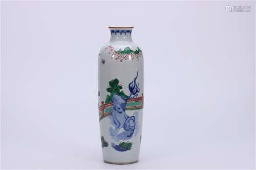 A Chinese Wu-Cai Glazed Blue and White Porcelain Vase